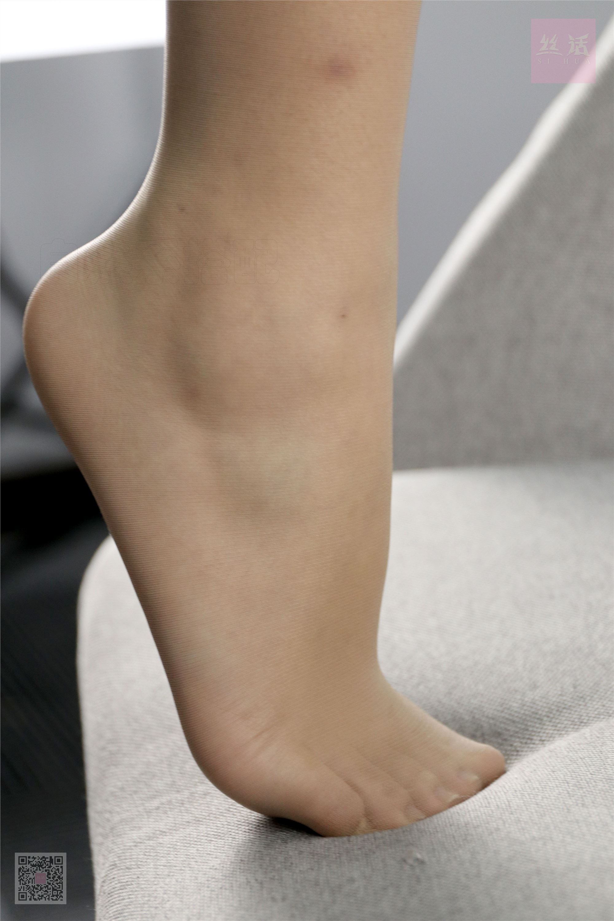 SiHua思话  SH011 可乐 妆台女郎